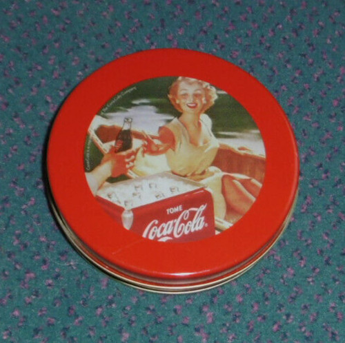Boite ronde avec dessous de - ronde,
