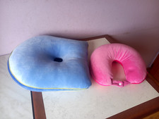 2 coussins épais,1 d'assise+1 de nuque,le lot.