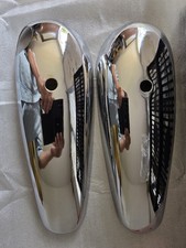Motobécane Mobylettes.  Paire carters chromés cache réservoir. 