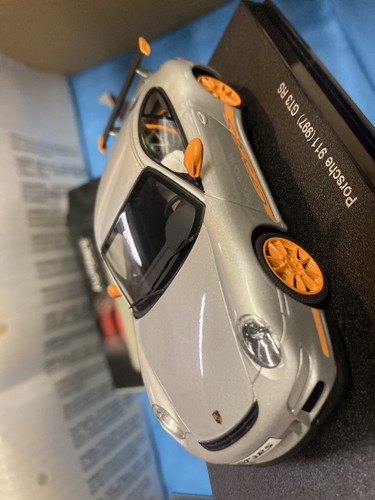 Porsche 911 997 gt3 - 1/32,