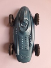 voiture plastique soufflé