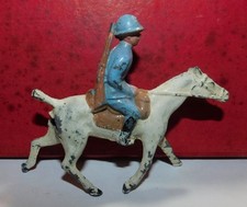 1 SOLDAT EN ZAMAC CREUX CAVALIER WWI . ADRIAN . CHEVAL . COFALU QUIRALU ALUDO ?