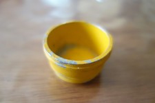 Demi tonneau jaune pour