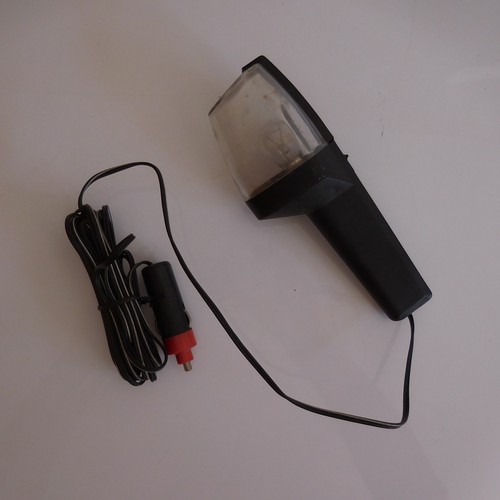 Eclairage lampe baladeuse auto