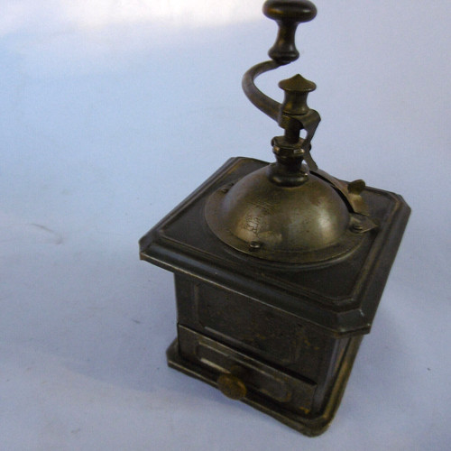Ancien moulin cafe peugeot - a,