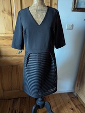 Robe noire chic Scottage –