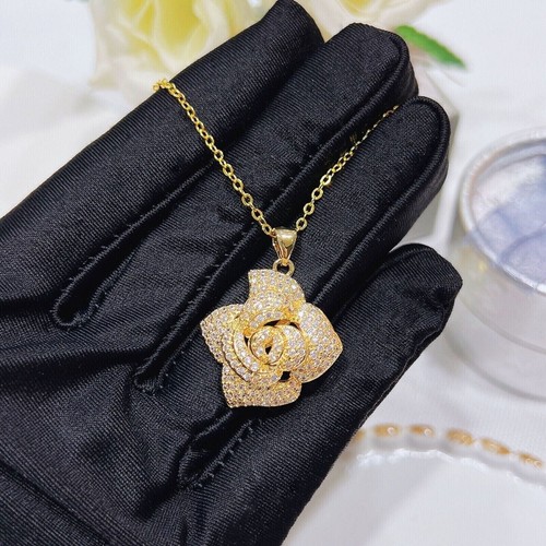 Pendentif rond simulé - , diamant