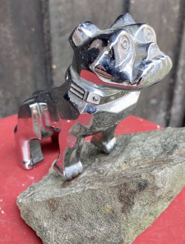 Mascotte automobile - mascotte,