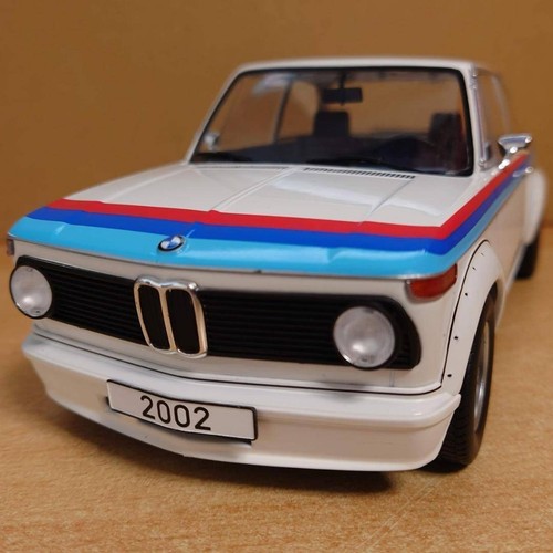 Bmw 2002 turbo white - 1/18,