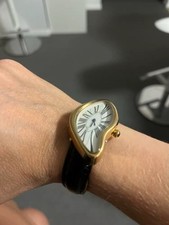 Montre doré vintage (style