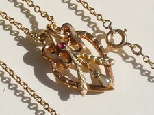 BEAU PENDENTIF ANCIEN des