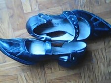 Escarpins noirs à bride L'Emotion talon bas T 38 