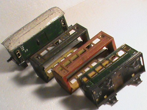 Lot vieux wagons marklin - wagons,