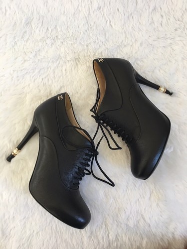 Chanel lace bootie - up,