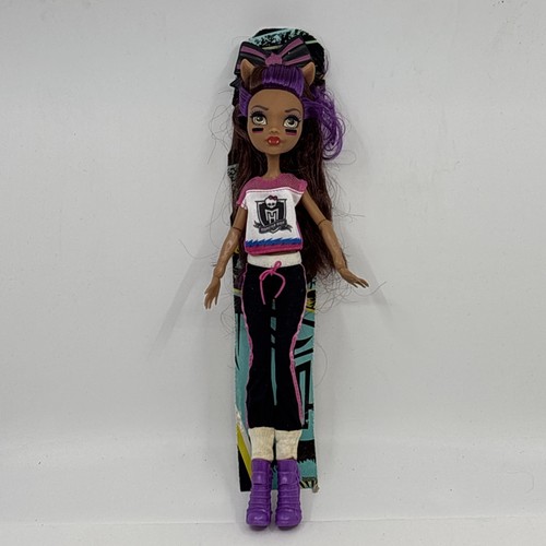 Clawdeen wolf monster - clawdeen,