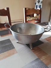 Ancienne Passoire Tripode En