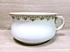 Joli pot de chambre en