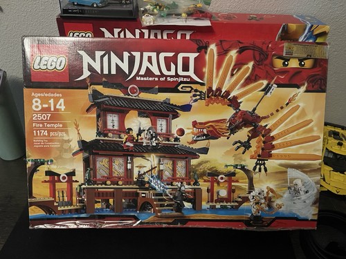100 complete lego ninjago - complete,