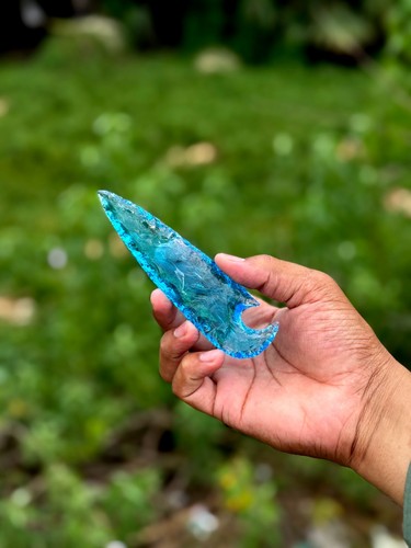 Tête flèche verre - de,