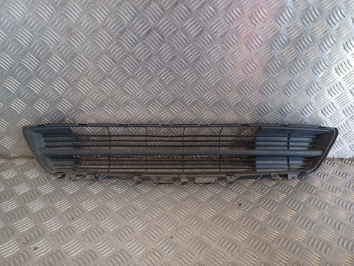 Grille pare choc avant - grille,
