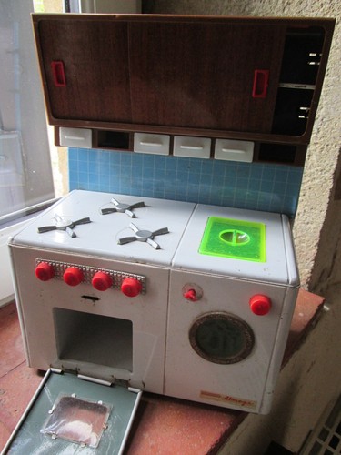 Jouet ancien cuisine tôlée - jouet, ancien,