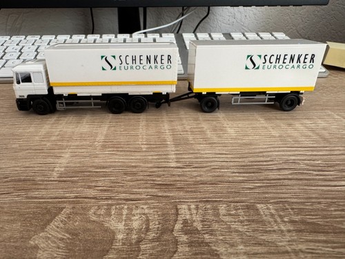 Awm man schenker - awm,