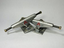 Vintage Venture Skateboard