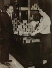 Prohibition aux USA, Vente de briques de vin qui se dissouts dans l'eau, Ti