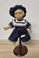 Poupée d'artiste poupée