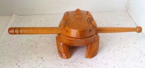 Grenouille musicale bois - musicale,