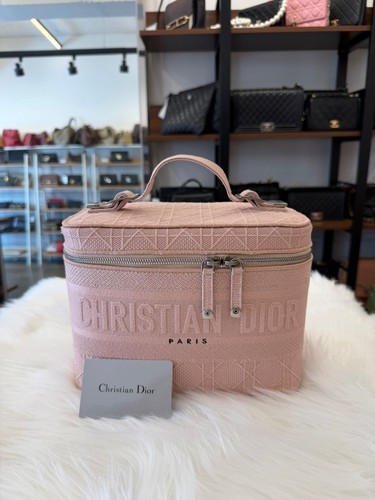 Dior vanity voyage - dior,