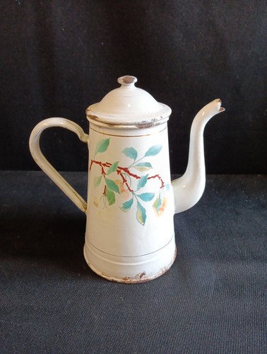 Ancienne cafetière émaillée