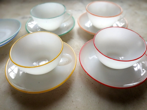Tasses 6 soucoupes - 6,
