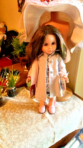Poupee neuve petitcollin - neuve,