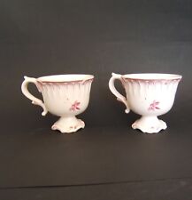 2 TASSE A CAFE SUR PIED DECOR