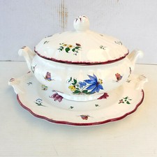 TRES JOLIE SOUPIERE ET SON PLATEAU OU PLAT A TARTE FAIENCE SALINS