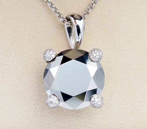 Chopard collier blanc - collier, or