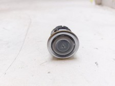 735749094 boîtier check