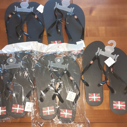 Lot paires de sandales - de,