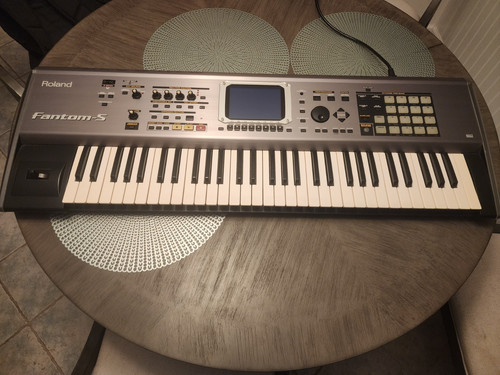 Roland fantom synth - fantom-s,