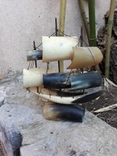 Voilier Bateau  En Corne Ancien