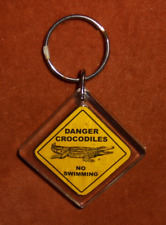 Porte-clés Type BOURBON DANGER CROCODILES NO SWIMMING NO Baignade NO LACOSTE