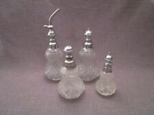 4 flacons de salle de bain