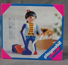 PLAYMOBIL 4588 MENAGERE femme