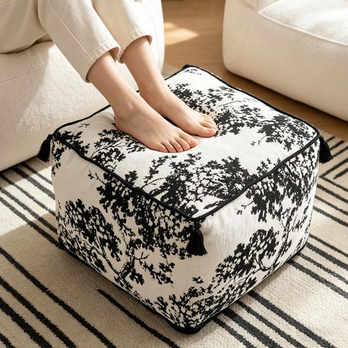 Qixovyn chenille square pouf - square,