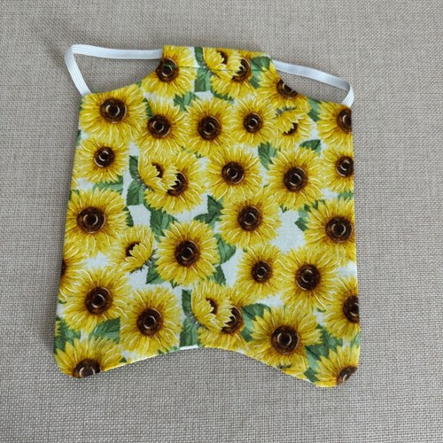 Sunflower chicken apron hen - chicken,
