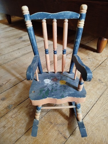 Chaise cheval bascule - à,