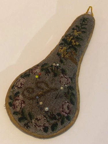 Ancien coussin porte aiguilles - coussin, porte-aiguilles