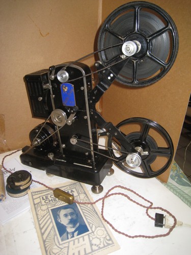 Projecteur pathe coq t - coq, or