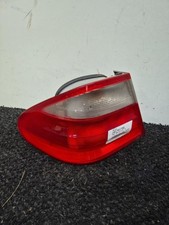 Feu arriere principal gauche